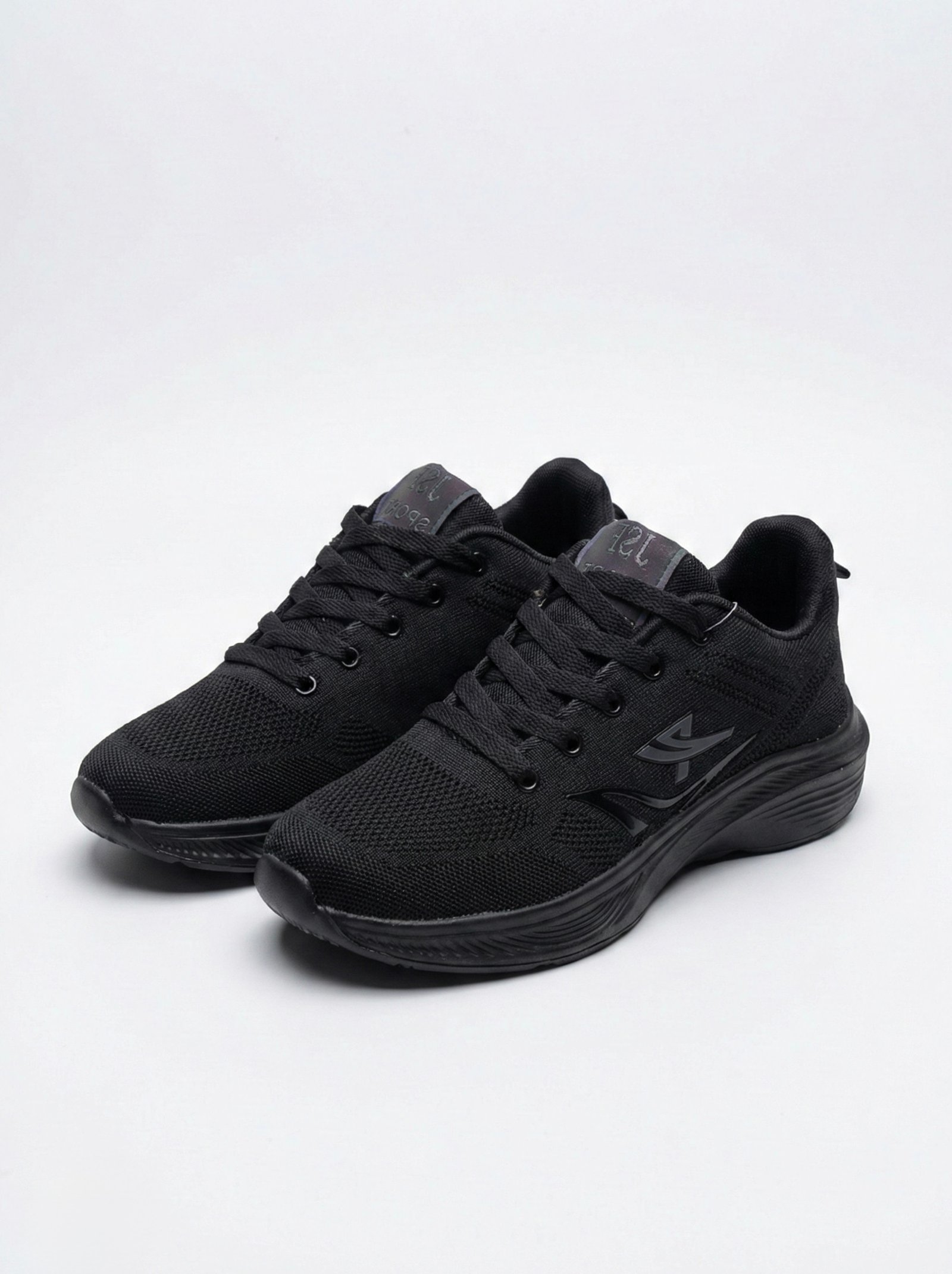 Men’s Ultra-Light Comfortable Sneakers – Premium Imported Shoes